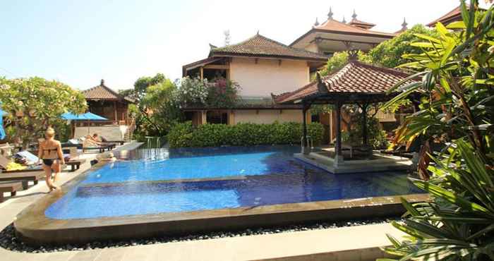 Kolam Renang Fat Yogi Cottages