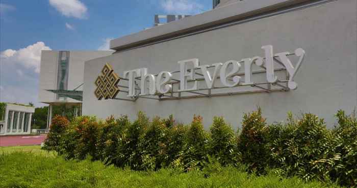 ภายนอกอาคาร The Everly Putrajaya