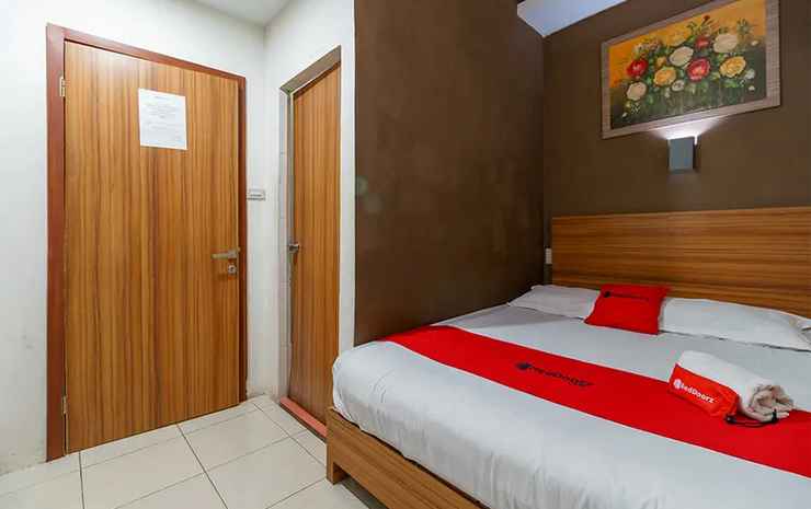 Marshotel Banda Aceh - RedDoorz Room RedDoorz Room