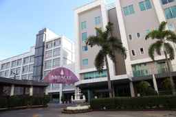 Miracle Suvarnabhumi Airport Hotel, THB 1,417.50