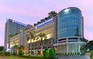 Exterior 2 Miracle Grand Convention Hotel