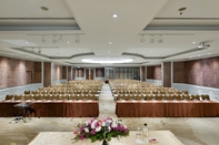 Functional Hall Miracle Grand Convention Hotel