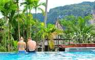 สระว่ายน้ำ 6 Ao Nang Phu Pi Maan Resort and Spa