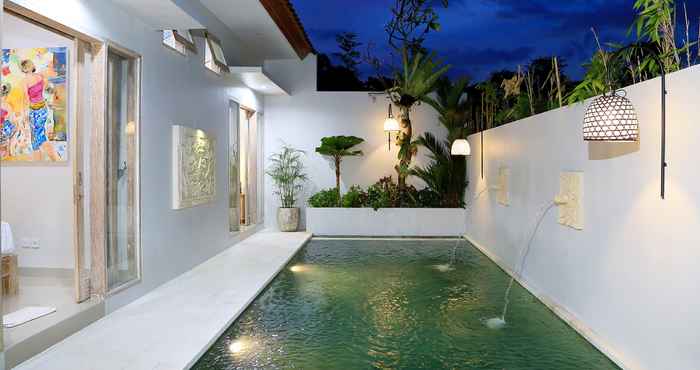 Swimming Pool Bale Village Villa by Kasta