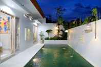 Kolam Renang Bale Village Villa by Kasta