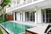 Kolam Renang Jabu Beach Villa