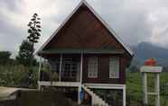 Exterior 3 OYO 3400 Villa Gunung Gare