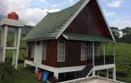 Exterior 2 OYO 3400 Villa Gunung Gare