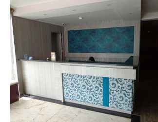 Lobby 2 OYO 3400 Villa Gunung Gare