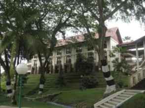 Bangunan 4 Ratu Hotel & Resort