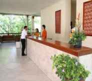 Lobby 6 Ratu Hotel & Resort