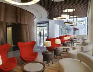 Lobi 2 Brits Hotel Karawang