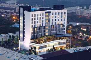 Brits Hotel Karawang, Rp 593.906