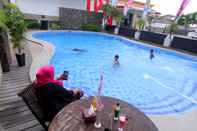 Swimming Pool Grand Dian Hotel Brebes