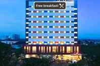 ภายนอกอาคาร Amaris Hotel Pettarani Makassar