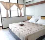 Bedroom 2 Chomdoi House Hotel SHA Extra Plus
