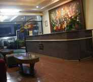 Lobby 2 Hotel Mirah Sartika