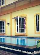 SWIMMING_POOL Arimbi Cibulan Suites