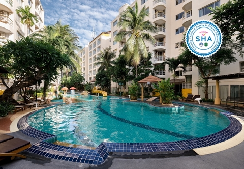 สระว่ายน้ำ Hinn-Namm Hotel (SHA Certified)