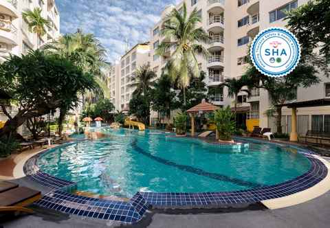 Swimming Pool Hinn-Namm Hotel (SHA Certified)