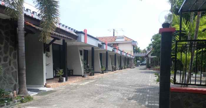 Exterior Susana Baru Hotel & Restoran