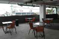 Bar, Kafe, dan Lounge Apartment Pavilion Permata A (Golden City Mall)