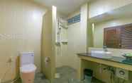 In-room Bathroom 4 MyVillage Lamai Hotel