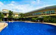 Swimming Pool 2 Bacchus Home Resort