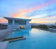 Swimming Pool 3 The WIDE Condotel