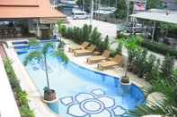 Kolam Renang Narawan Hotel