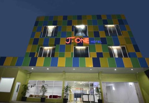 Exterior T-One Hotel