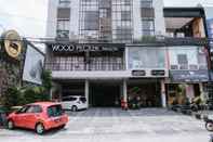 Luar Bangunan Woodpecker Hotel