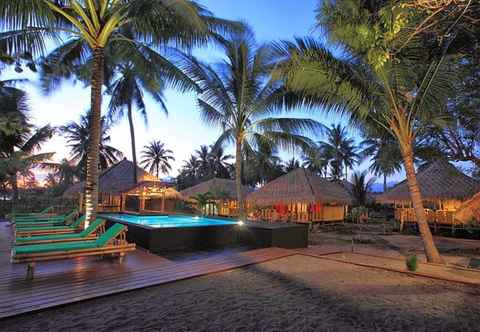 Swimming Pool Rinjani Beach Eco Resort