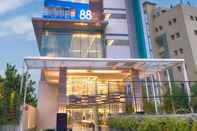 Luar Bangunan Hotel 88 Bandung Kopo By WH