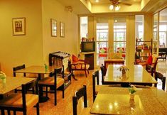 레스토랑 4 The Sunrise Residence