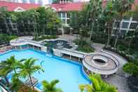 Swimming Pool Treetops Executive Residences