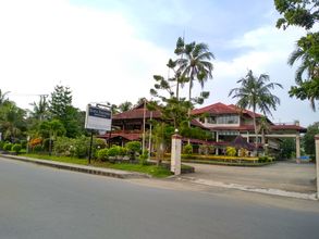 外部的 4 Surya Transera Beach Hotel Pangandaran