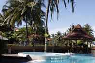 Swimming Pool Surya Transera Beach Hotel Pangandaran