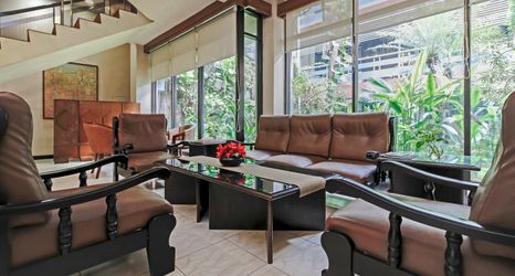 ロビー 2 Hotel Surya Jakarta