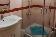 客室内バスルーム Hotel Surya Jakarta