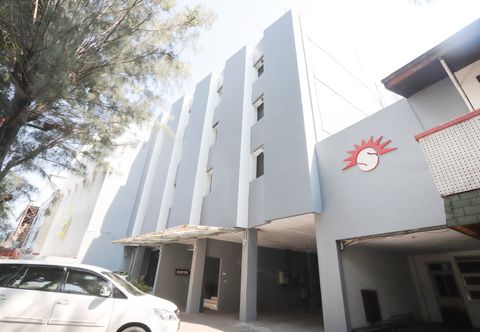 外観 Hotel Surya Jakarta