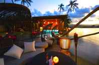 บาร์ คาเฟ่ และเลานจ์ Tango Luxe Beach Villa Samui