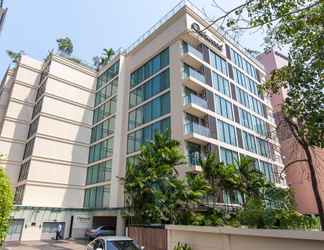 Bangunan 2 Oakwood Residence Sukhumvit 24 Bangkok