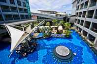 Kolam Renang The Kee Resort & Spa