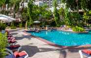 Swimming Pool 6 Centara Grand at Central Plaza Ladprao Bangkok 