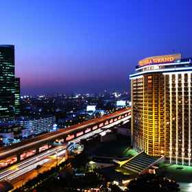 Exterior / Building 1 Centara Grand at Central Plaza Ladprao Bangkok , Hotel Sexy Maid