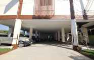 Luar Bangunan 4 Siriwat Apartment