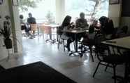 Restaurant 4 Pandu Lakeside Hotel Parapat