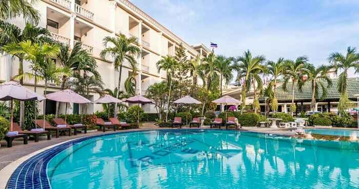 Swimming Pool Romeo Palace