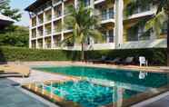 Swimming Pool 2 Sakorn Residence & Hotel